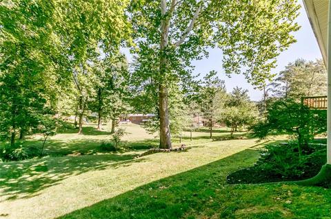 265 White Tree Ln, Ballwin, MO 63011 photo 2