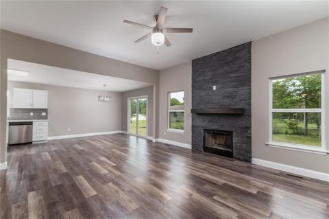 1 Cedar Ln, O'fallon, MO 63366 photo 2