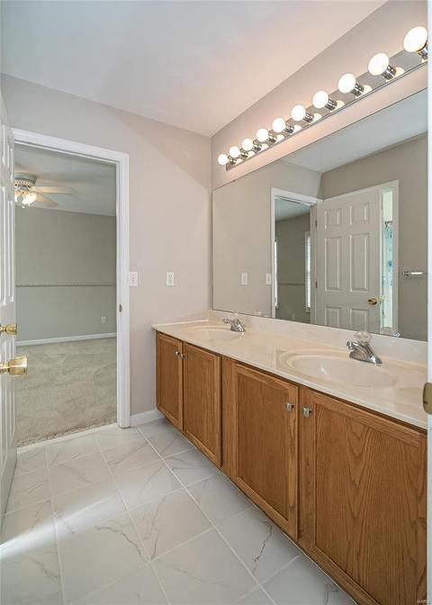 411 Valley Mnr, Ballwin, MO 63021 photo 29