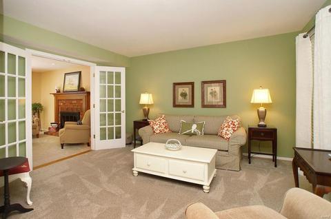 583 Mcbride Pointe Dr, Wildwood, MO 63011 photo 13