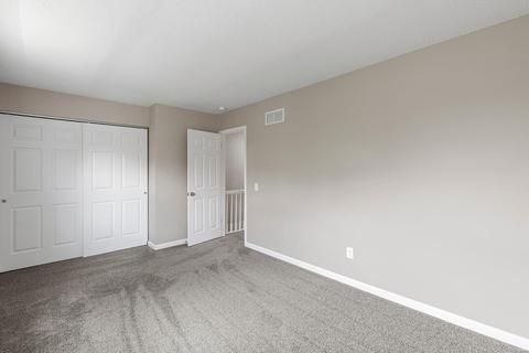 327 Twistedoak Ct, Ballwin, MO 63021 photo 21