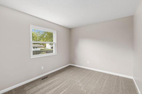 327 Twistedoak Ct, Ballwin, MO 63021 photo 15