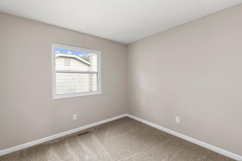 327 Twistedoak Ct, Ballwin, MO 63021 photo 18