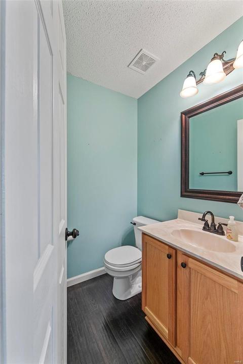 126 England, O'fallon, MO 63366 photo 20