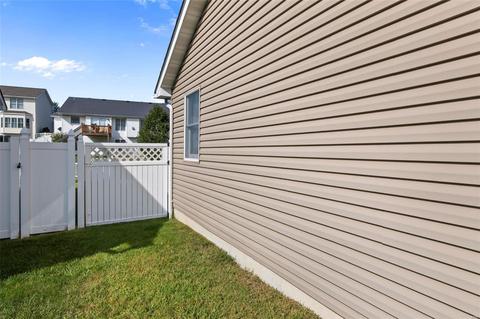 126 England, O'fallon, MO 63366 photo 3