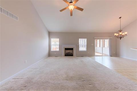 206 Natural Spring Dr, St Peters, MO 63366 photo 5