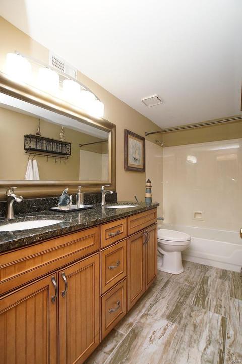 570 Autumn Oaks Dr, Ellisville, MO 63021 photo 34