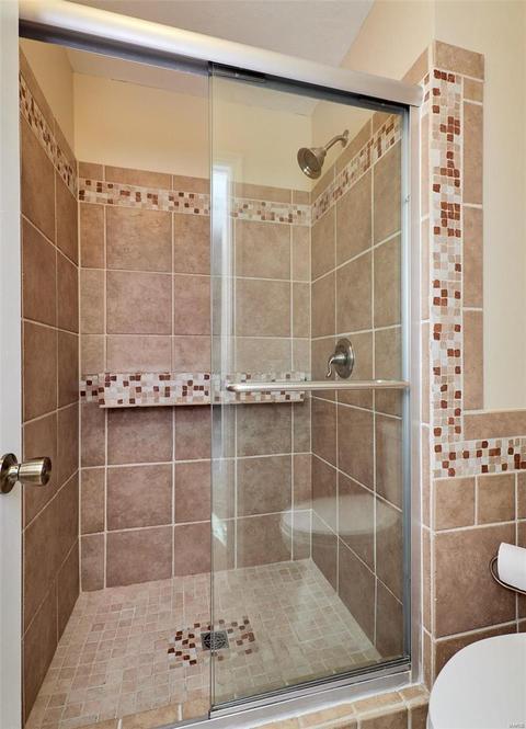 370 Stormyoak Dr, Ballwin, MO 63021 photo 21