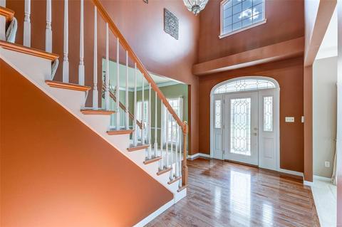 1309 Kiefer Bluffs Dr, Ballwin, MO 63021 photo 2