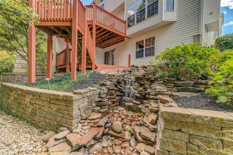 1309 Kiefer Bluffs Dr, Ballwin, MO 63021 photo 24