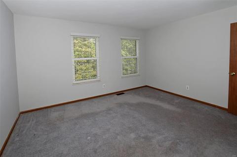 1066 Columbard Dr, Ballwin, MO 63021 photo 21