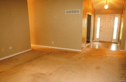 2 Finlay Flds, Manchester, MO 63021 photo 2