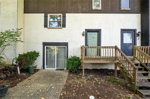 114 Carmel Woods, Ellisville, MO 63021 photo 1