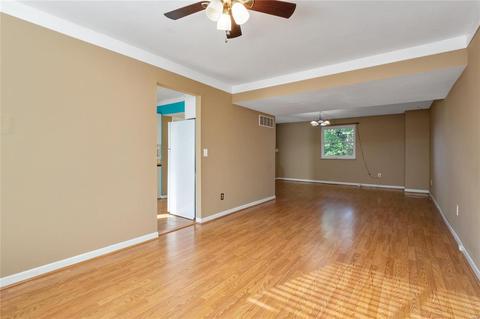 114 Carmel Woods, Ellisville, MO 63021 photo 4