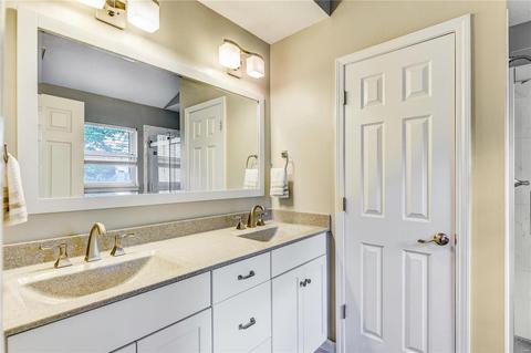 437 Oak Glen Dr, Ballwin, MO 63021 photo 9