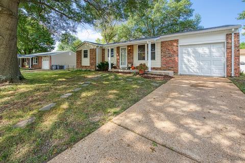 601 Wickford Way, Manchester, MO 63021 photo 2