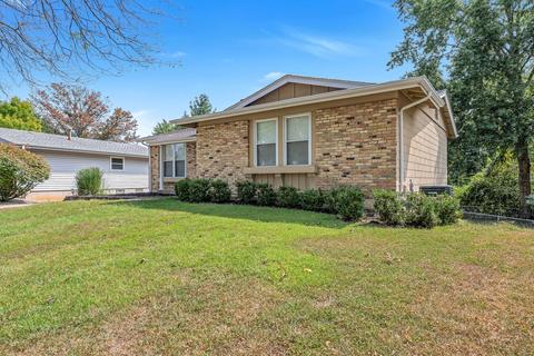 772 Westglen Village Dr, Ballwin, MO 63021 photo 2