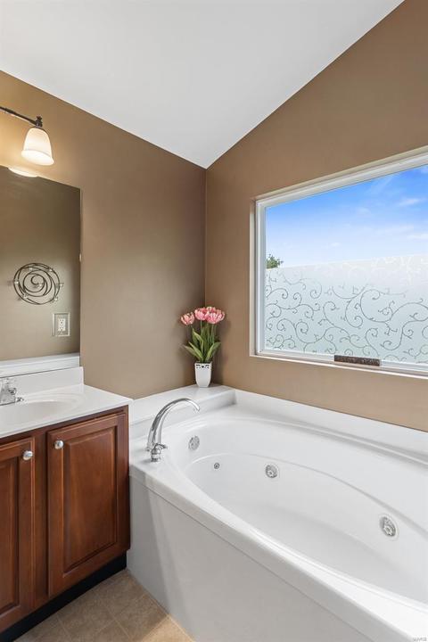 6 Pleasant Vly, Ballwin, MO 63021 photo 54