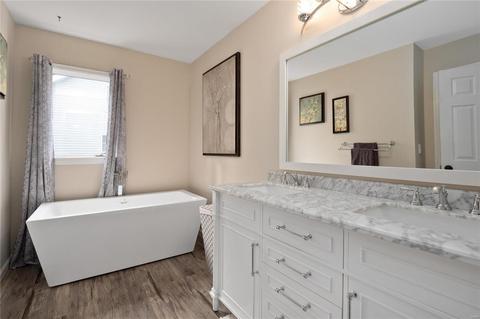 638 Huntley Hts, Ballwin, MO 63021 photo 15