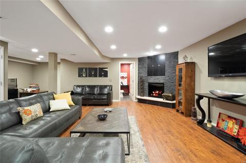 638 Huntley Hts, Ballwin, MO 63021 photo 23