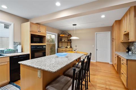 638 Huntley Hts, Ballwin, MO 63021 photo 8