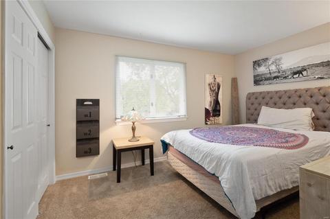 638 Huntley Hts, Ballwin, MO 63021 photo 11