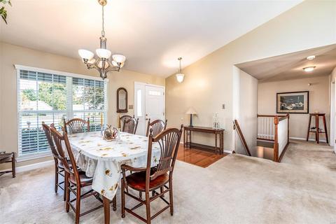 4 Saint Agatha Ct, O'fallon, MO 63366 photo 4