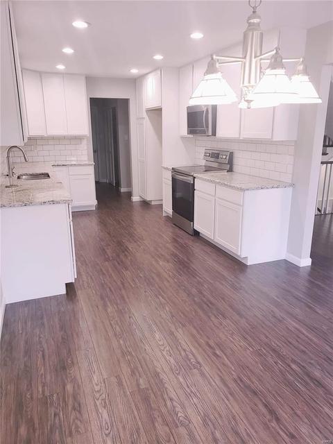 1866 Ridgeview Cir, Ballwin, MO 63021 photo 7