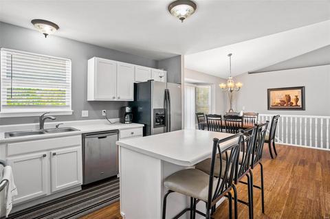 43 N Lang Dr, O'fallon, MO 63366 photo 3