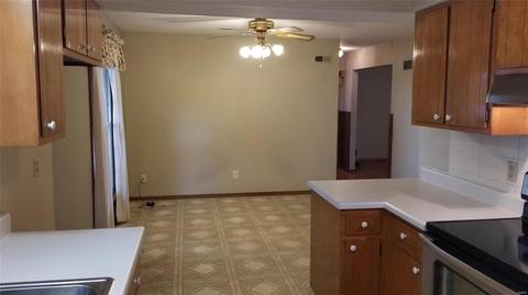 701 Crestview Dr, O'fallon, MO 63366 photo 11