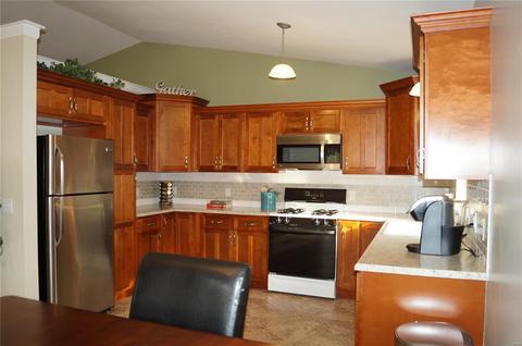 731 Whispering Willow Dr, O'fallon, MO 63366 photo 9