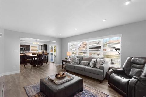 61 White Brook Ct, O'fallon, MO 63366 photo 8