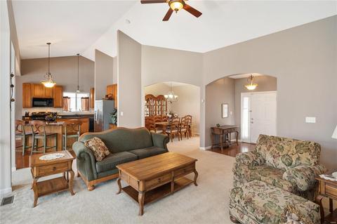 1031 Pearview Dr, Saint Peters, MO 63376 photo 6