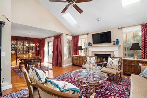 1329 Stone Run Dr, Ballwin, MO 63021 photo 5