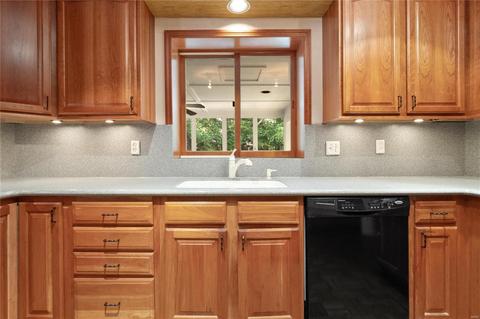 7 Morena Ct, Ballwin, MO 63011 photo 10