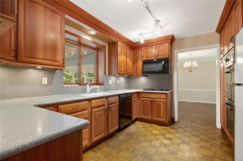 7 Morena Ct, Ballwin, MO 63011 photo 8
