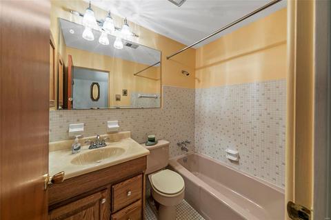 247 Towercliffe, Ballwin, MO 63021 photo 21