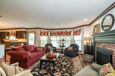 1502 Rosewood Terrace Dr, Ballwin, MO 63021 photo 4