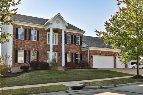 919 Crown Pointe Estates Dr, Wildwood, MO 63021 photo 1