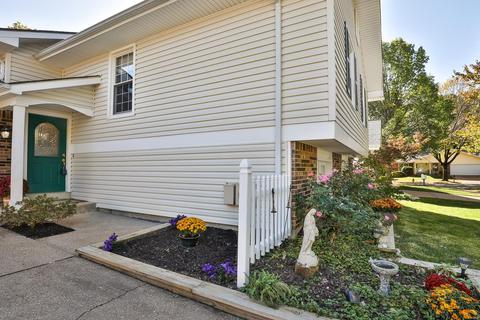 1270 Weatherton Pl, Ballwin, MO 63021 photo 3