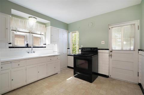 7221 Eugene Ave, Saint Louis, MO 63116 photo 8