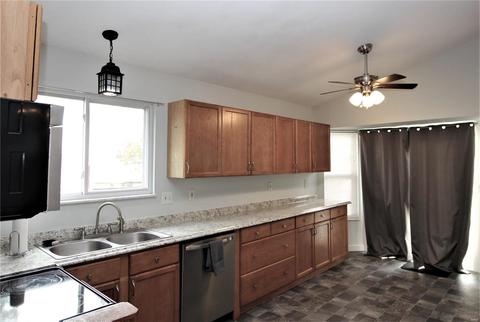 17 Mary Beth Ct, O'fallon, MO 63368 photo 3