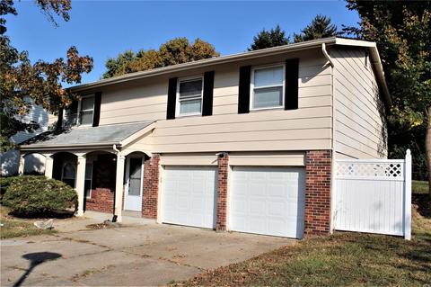 913 Queensbridge, Manchester, MO 63021 photo 2