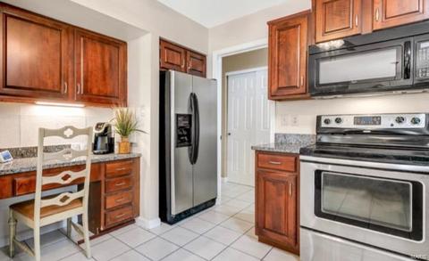 215 Ballyshannon Ct, Ballwin, MO 63021 photo 7