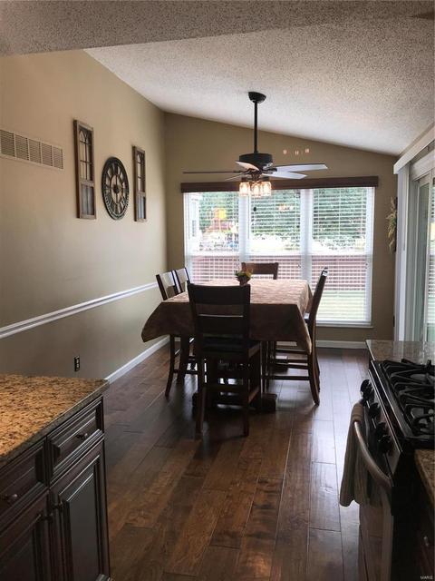 250 Old Stone Ct, O'fallon, MO 63368 photo 12