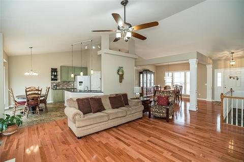 20 Dugout Ct, O'fallon, MO 63366 photo 7