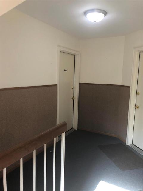 712 Woodside Trails Dr #101, Ballwin, MO 63021 photo 3