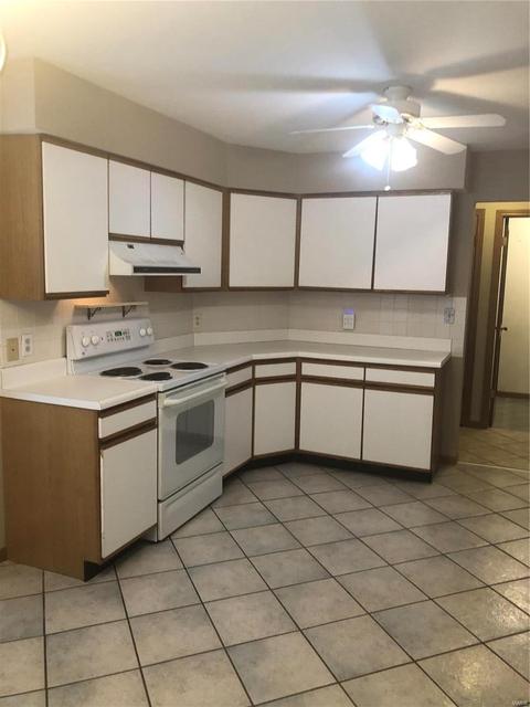 712 Woodside Trails Dr #101, Ballwin, MO 63021 photo 8