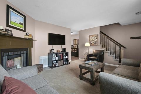 260 Carmel Woods Dr, Ellisville, MO 63021 photo 4