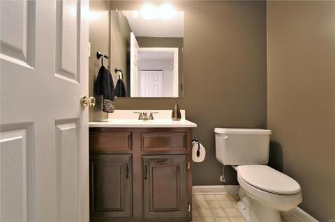 323 Harbour Pointe Dr, Grover, MO 63040 photo 37